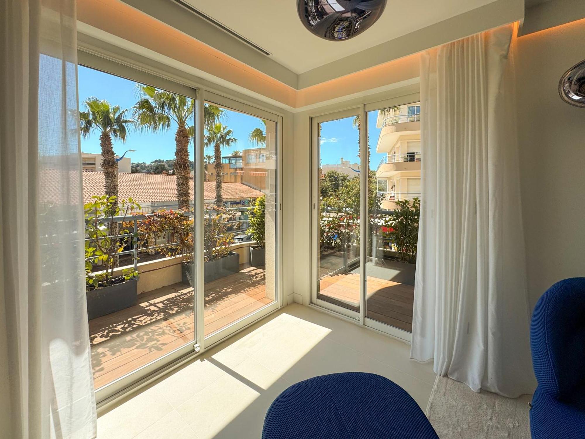 Appartement Luxueux Plein Centre De Cavalaire A 2Mn De La Plage Exterior foto